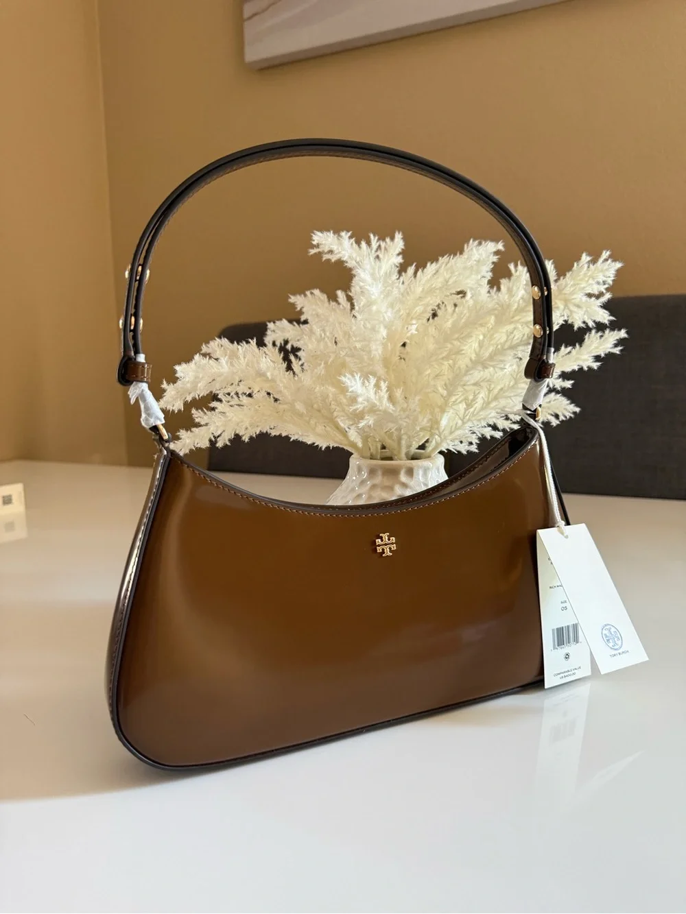 NWT , tory burch Emerson smooth shoulder bag brown rich walnut $400